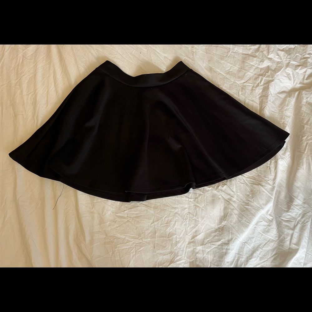 Black skater skirt